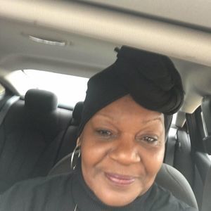 Meet your Posher, Sharon